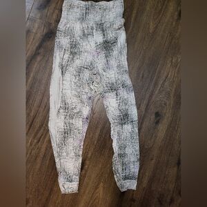 ALO Yoga Gray Leggings